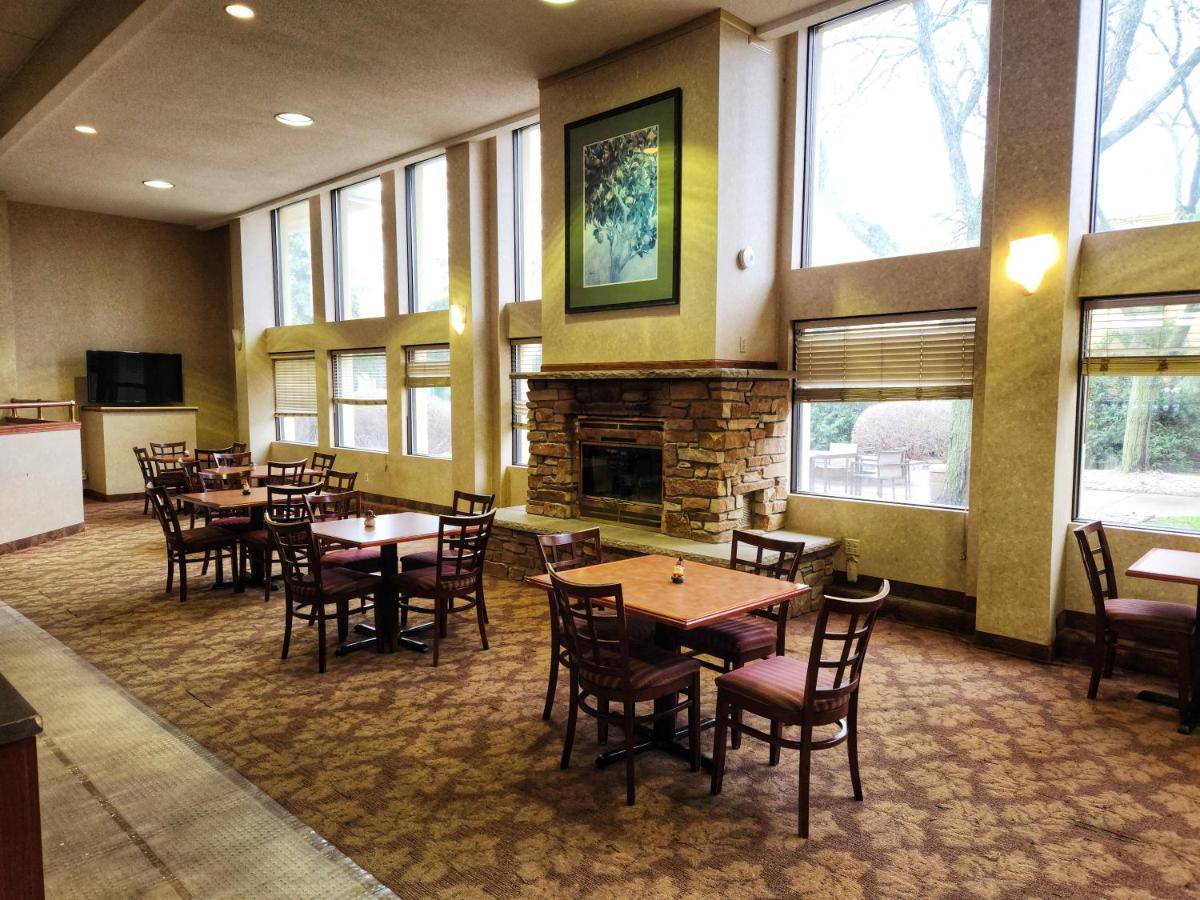 Hotel La Quinta By Wyndham Appleton College Avenue Exterior foto