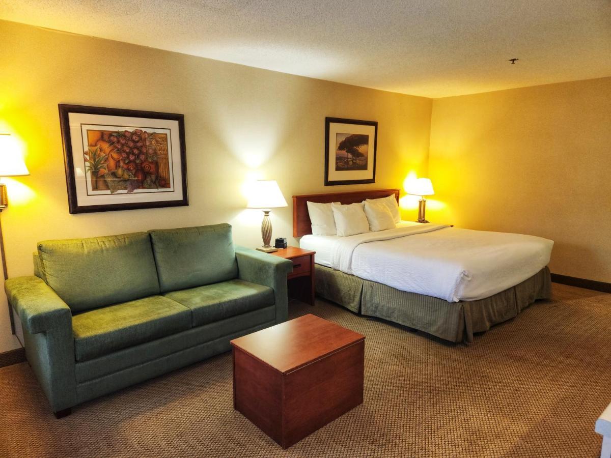Hotel La Quinta By Wyndham Appleton College Avenue Exterior foto
