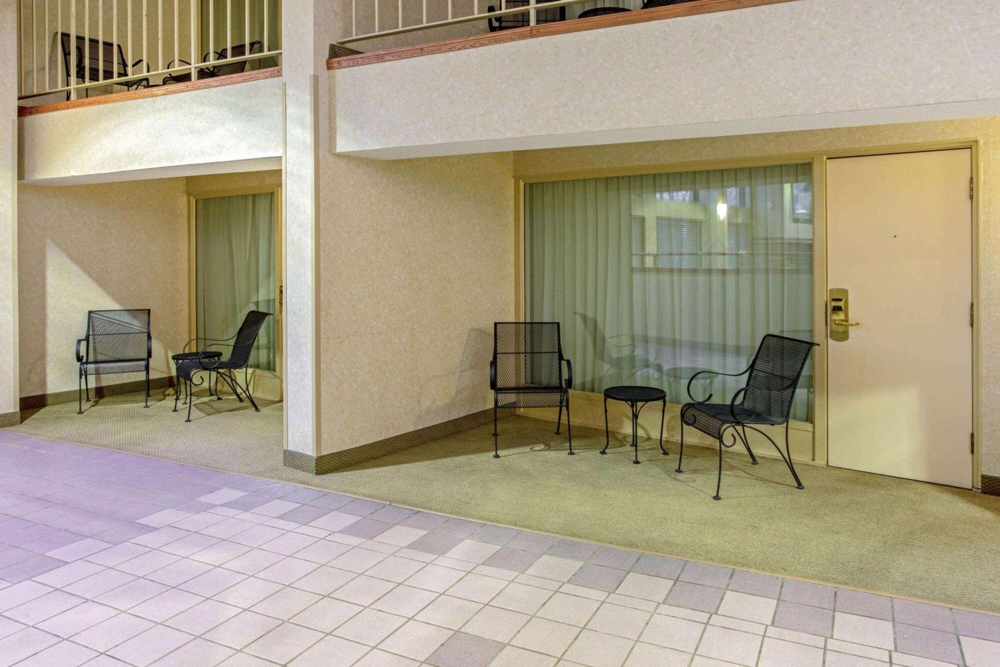 Hotel La Quinta By Wyndham Appleton College Avenue Exterior foto